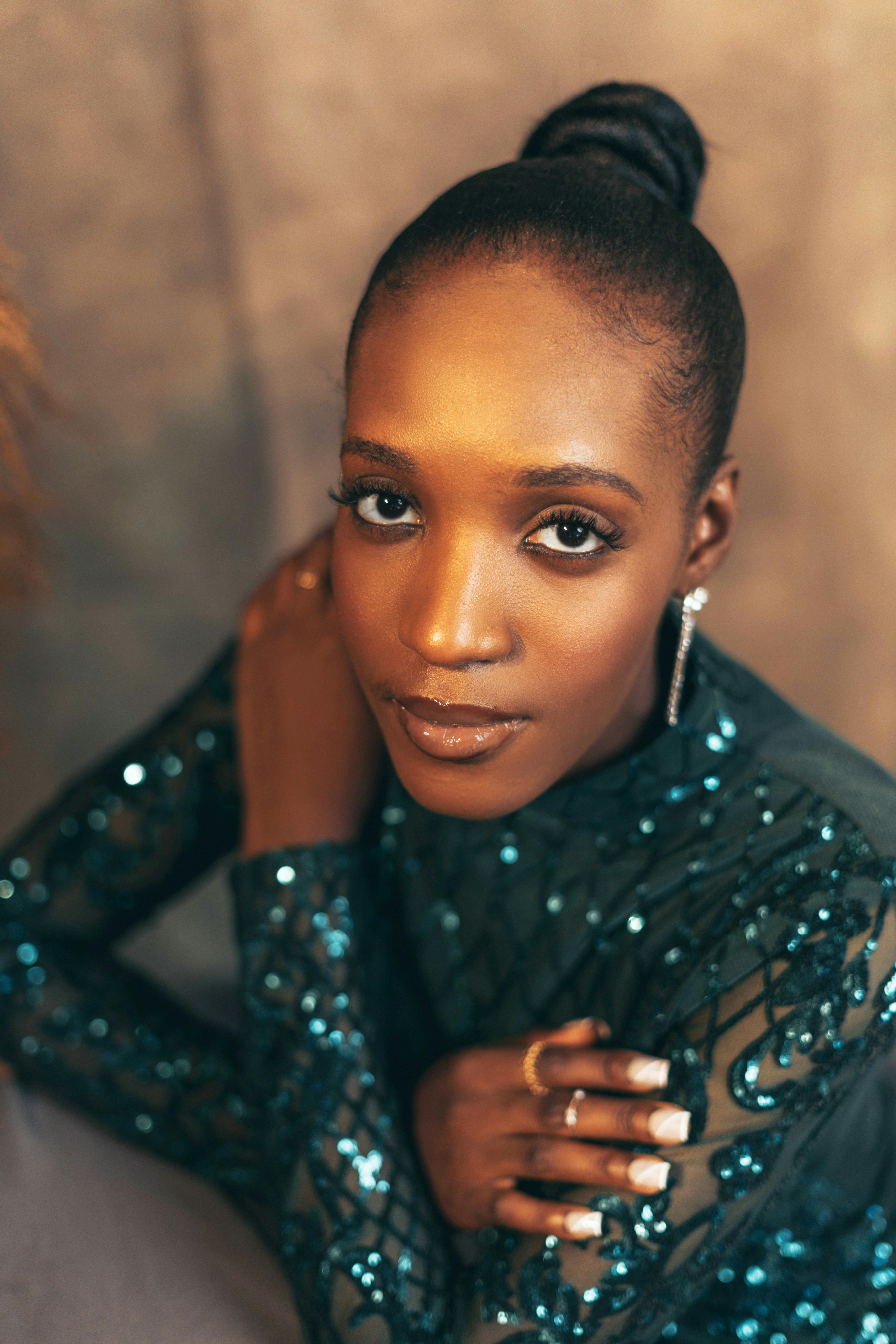 品牌内容团队拍摄与镜头沟通场景